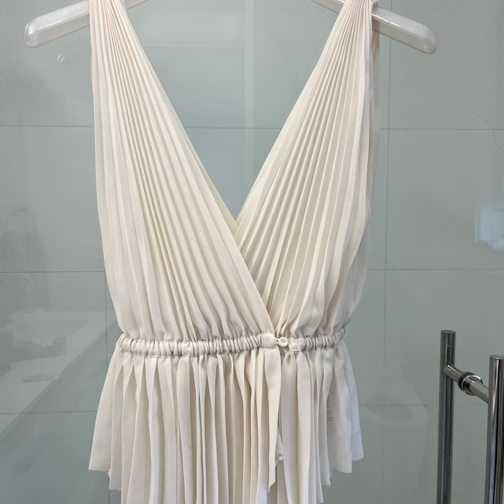 Aritzia White Cream Crepe Sheer Pleated V-Neck Blouse XS